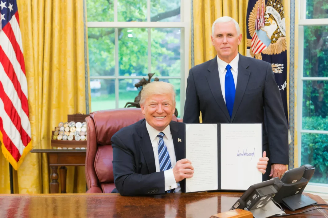 Rośnie presja na administrację Trumpa, aby zajęła ostateczne stanowisko w sprawie zmiany przepisów dotyczących konopi indyjskich
