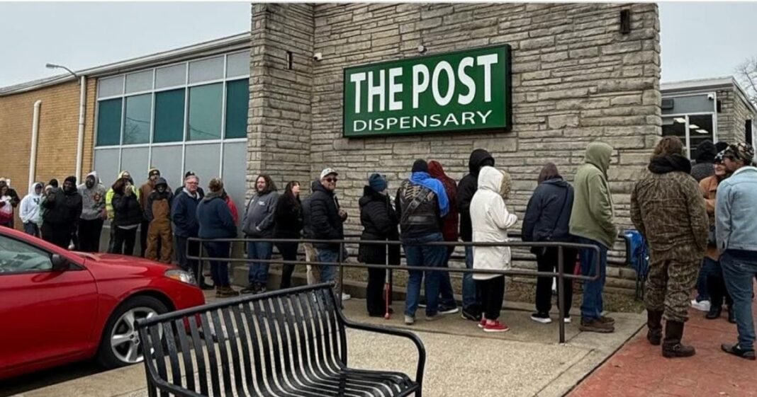 Kentucky’s First Medical Cannabis Dispensary Closes Temporarily